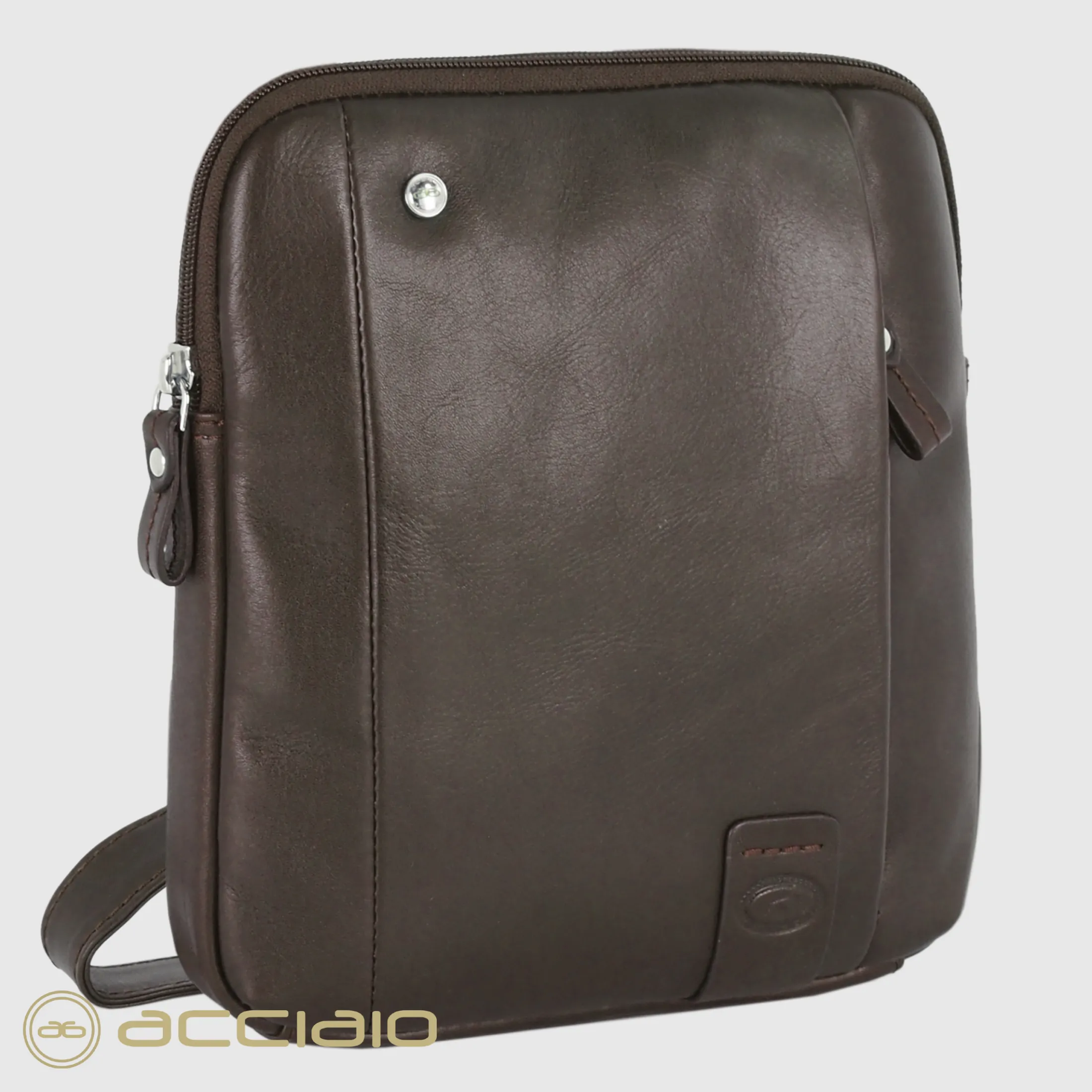 borsello_uomo_a_tracolla__1-28.webp Borsello uomo a tracolla in pelle Soho Moka