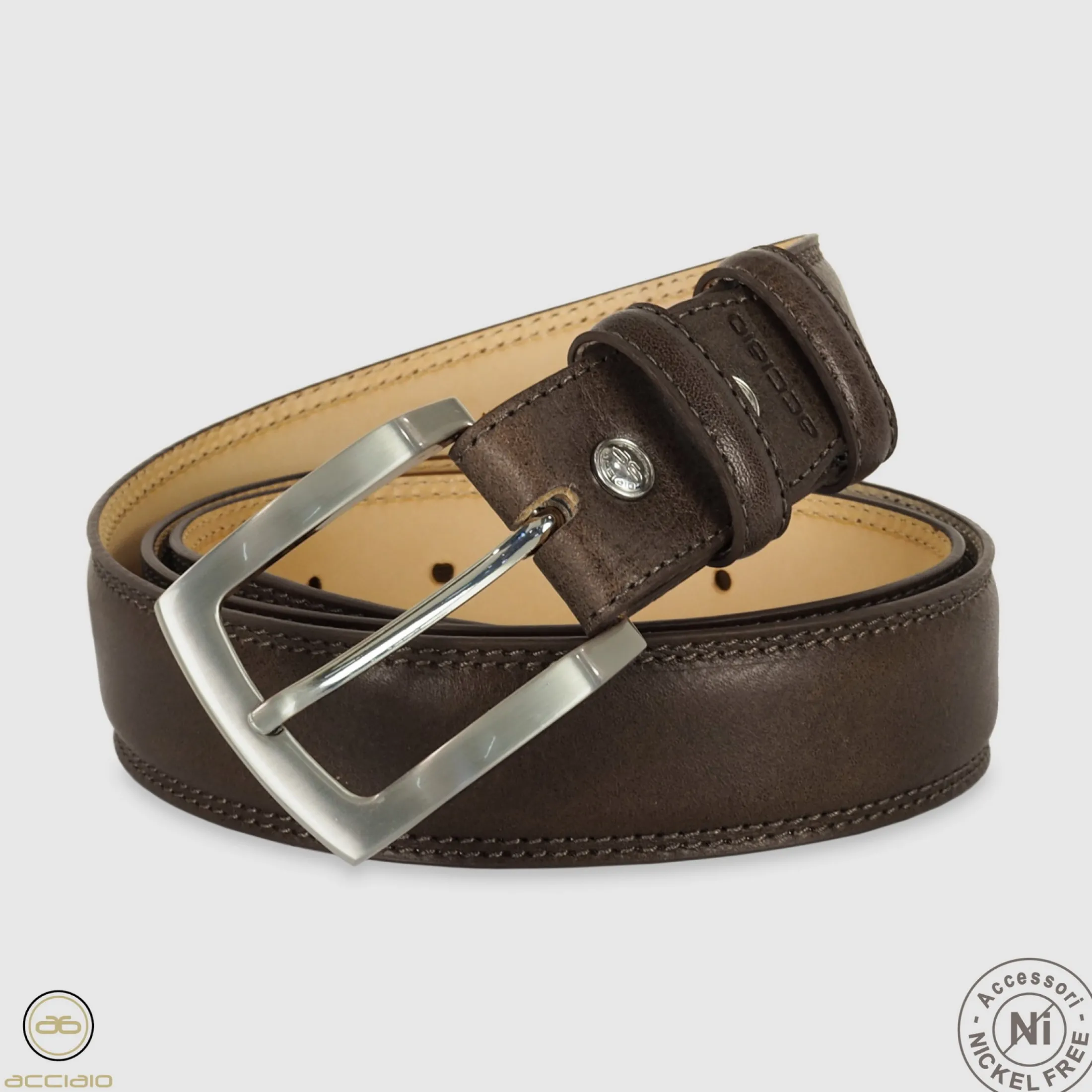 cintura_uomo_classica_amb_2-1.webp Cintura uomo classica Amber in pelle Vacchetta Moka
