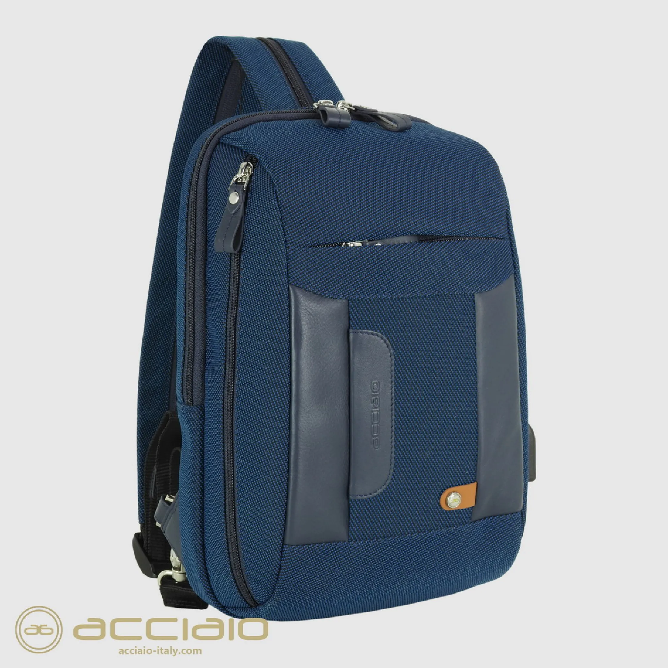 monospalla_uomo_zaino_pic_2-4.webp Monospalla uomo zaino piccolo Jet tessuto e pelle Blu Navy