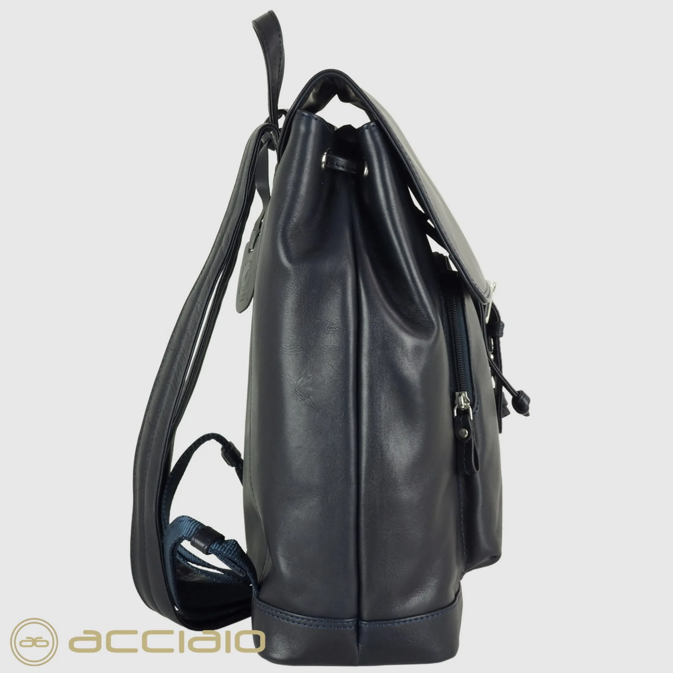 zaino_classico_in_pelle_p_2.webp Zaino classico in pelle Piccadilly 15" Blu