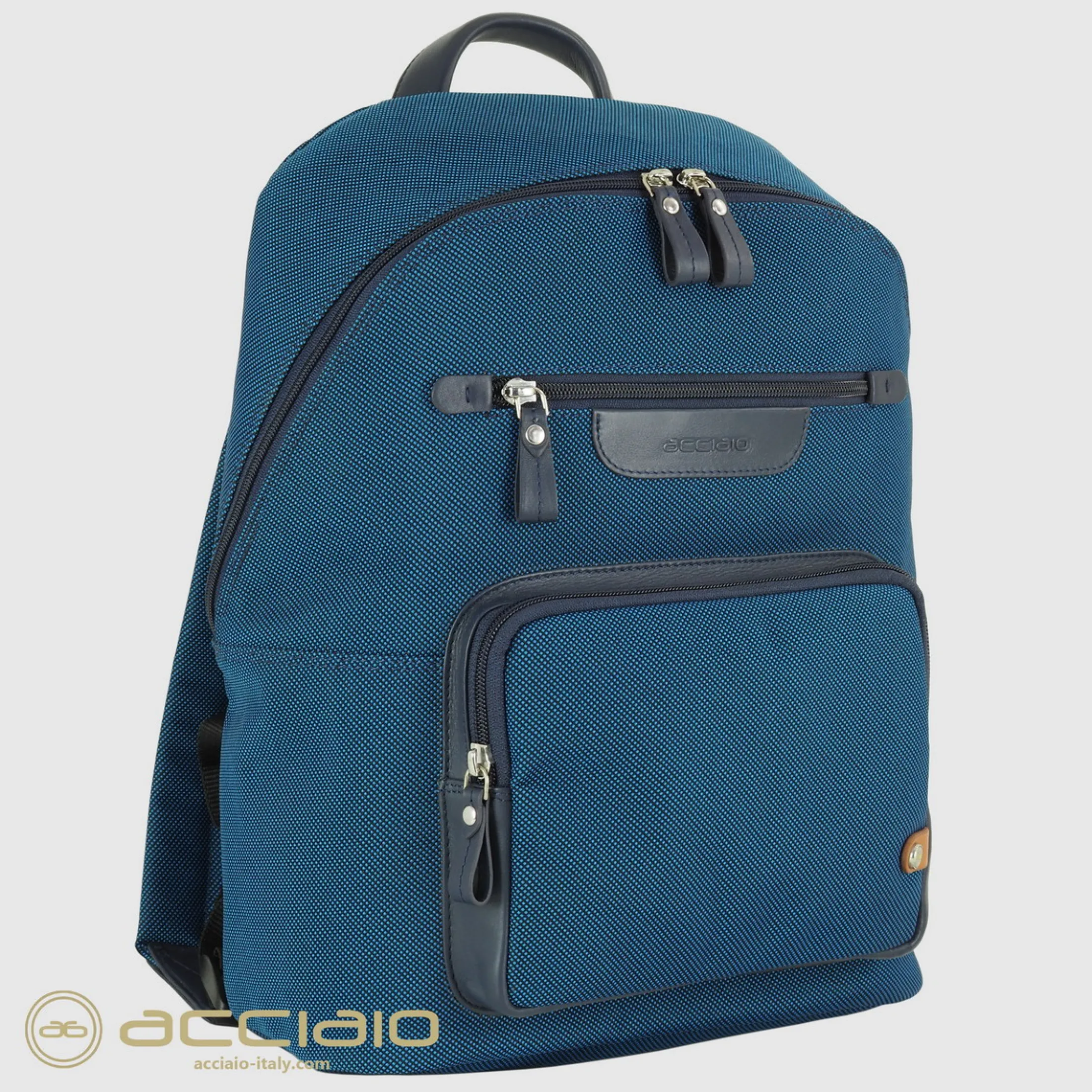 zaino_porta_pc_piccolo_ge_1-3.webp Zaino porta pc piccolo Geo 13" tessuto e pelle Blu Cobalto