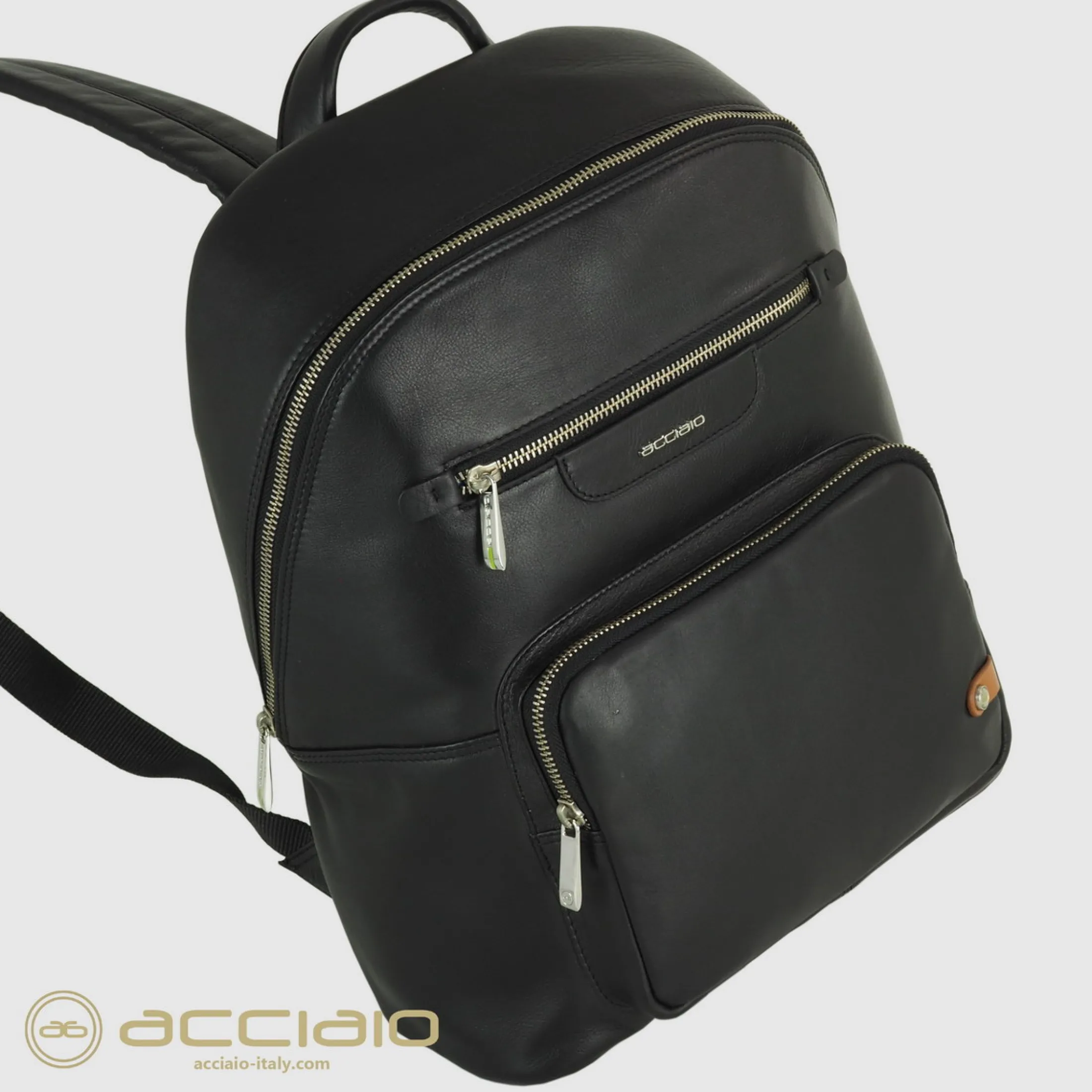 zaino_porta_pc_piccolo_ge_2-2.webp Zaino porta pc piccolo Geo 13" pelle Nero
