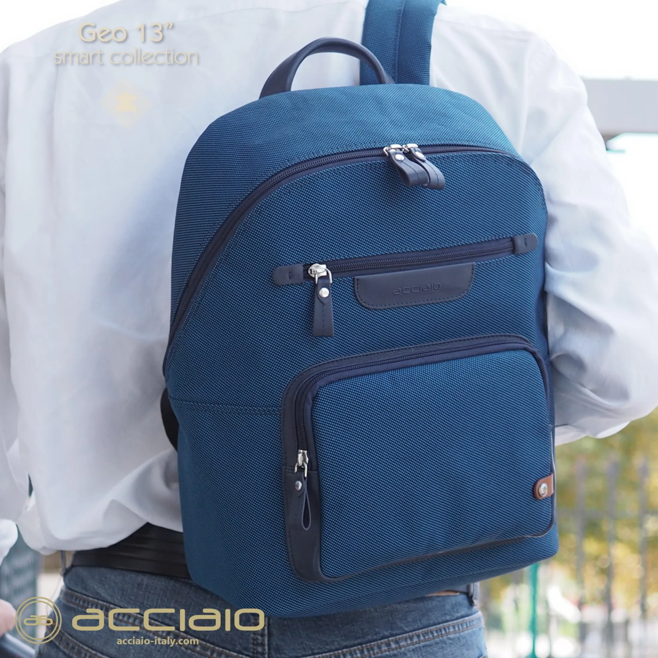 zaino_porta_pc_piccolo_ge_5.webp Zaino porta pc piccolo Geo 13" tessuto e pelle Blu Cobalto