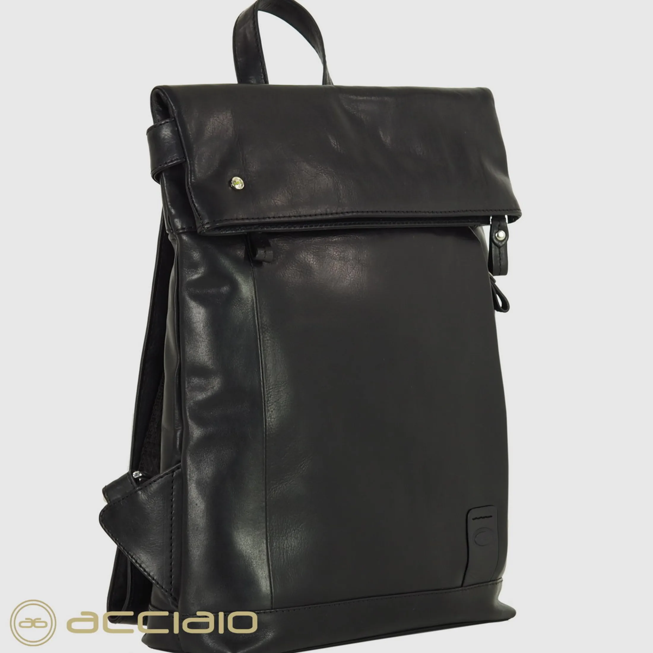 zaino_rolltop_in_pelle_ox_3-3.webp Zaino Roll-top in pelle Oxford St. 13" Nero